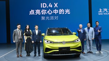 フォルクスワーゲンのEVモデルであるID.4 Xの上海でのプロモーションイベントの様子（2021年3月）　Photo: VCG/VCG / Getty Images