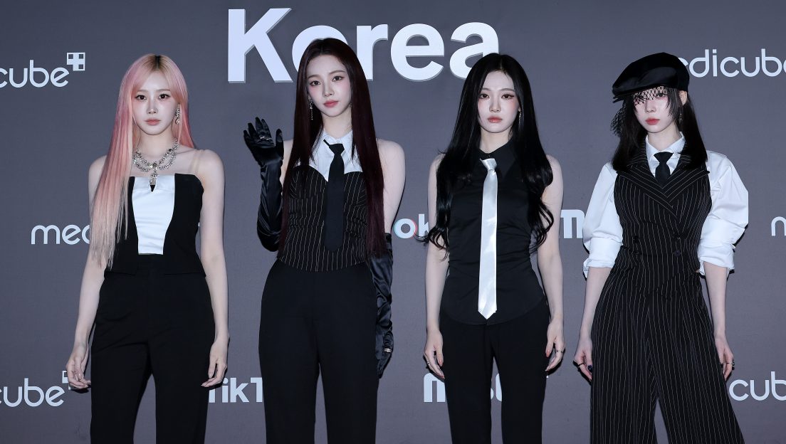 人気のK-POPアイドルグループ「aespa」のメンバー。彼女たちの些細な行動が、ときに思いがけない捉えられかたをする
Photo by Han Myung-Gu/WireImage